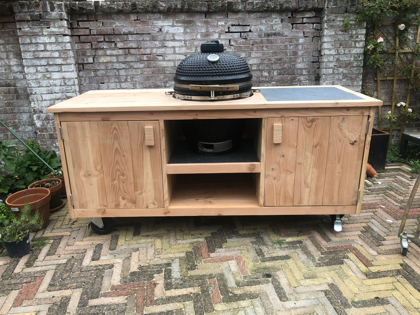 Douglas buitenkeuken XL The Bastard 210x76x93